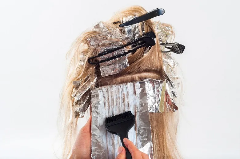 application coloration cheveux